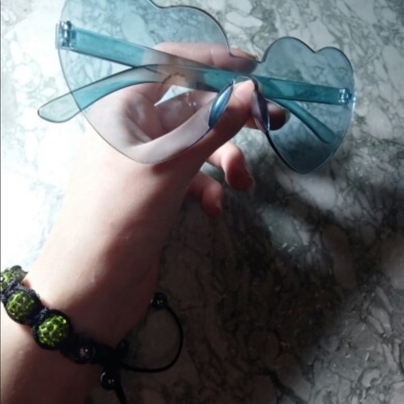 Womens heart sunglasses 🕶 eyewear - Picture 5 of 7